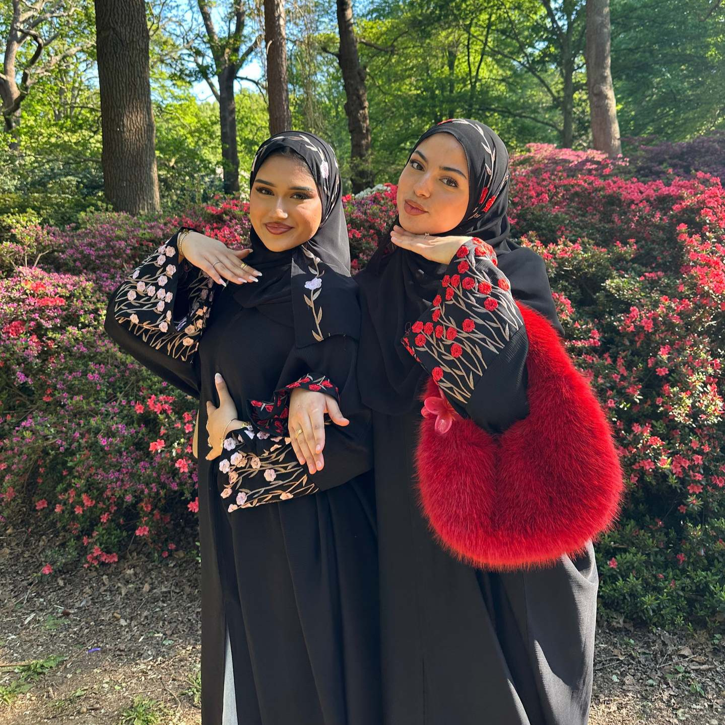 Open Abaya Dubai Embroidery Mu - огляд і ціна Embroidery Kebaya