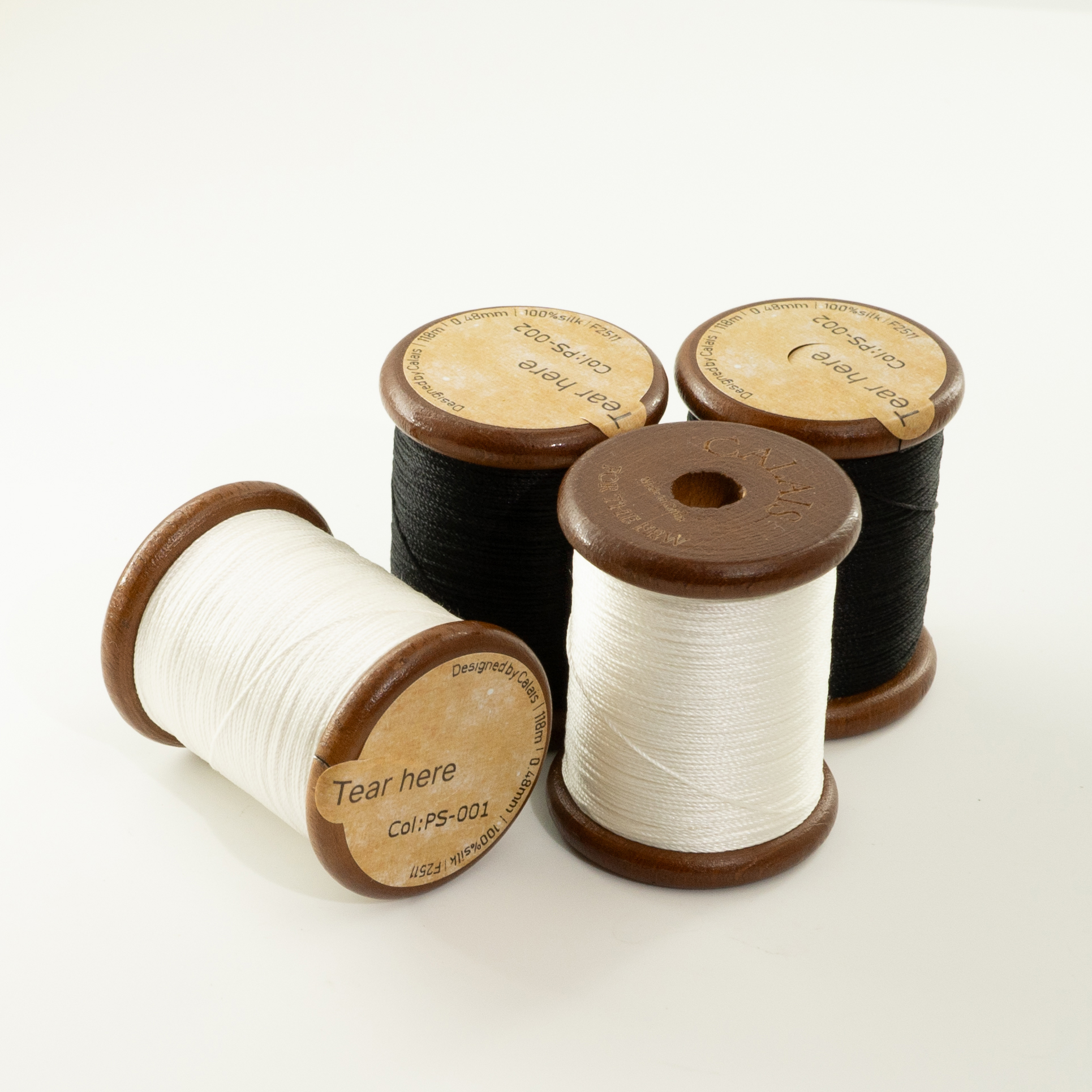 Calais Luxe Pure Silk Thread 0 - огляд і ціна Embroidery Thread