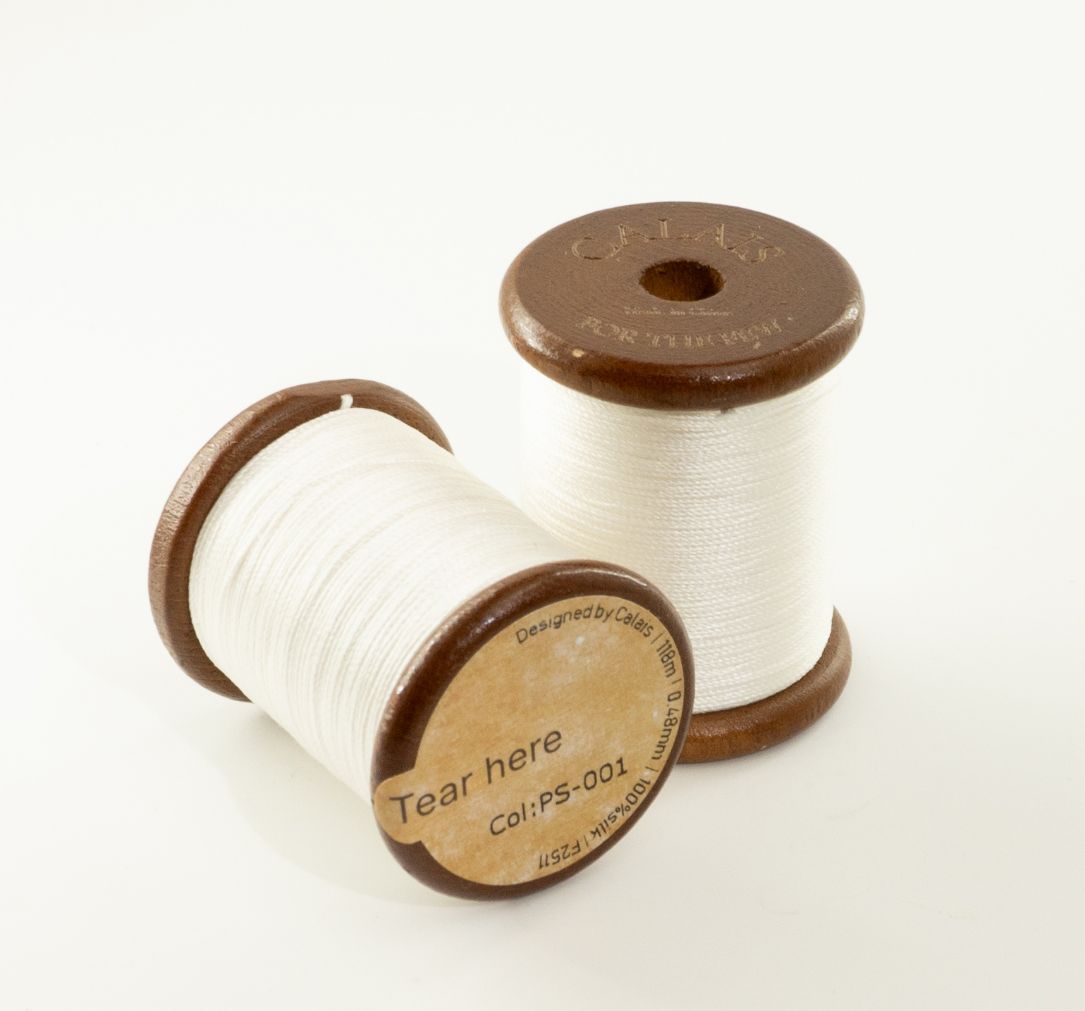 Calais Luxe Pure Silk Thread 0 - огляд і ціна Embroidery Thread