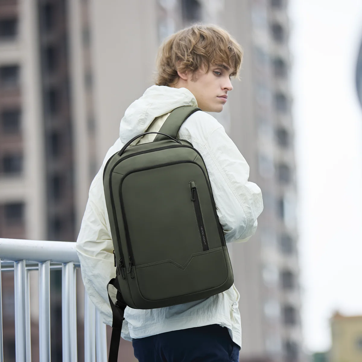 HK Expandable Business Backpac - огляд і ціна Embroidery Frame