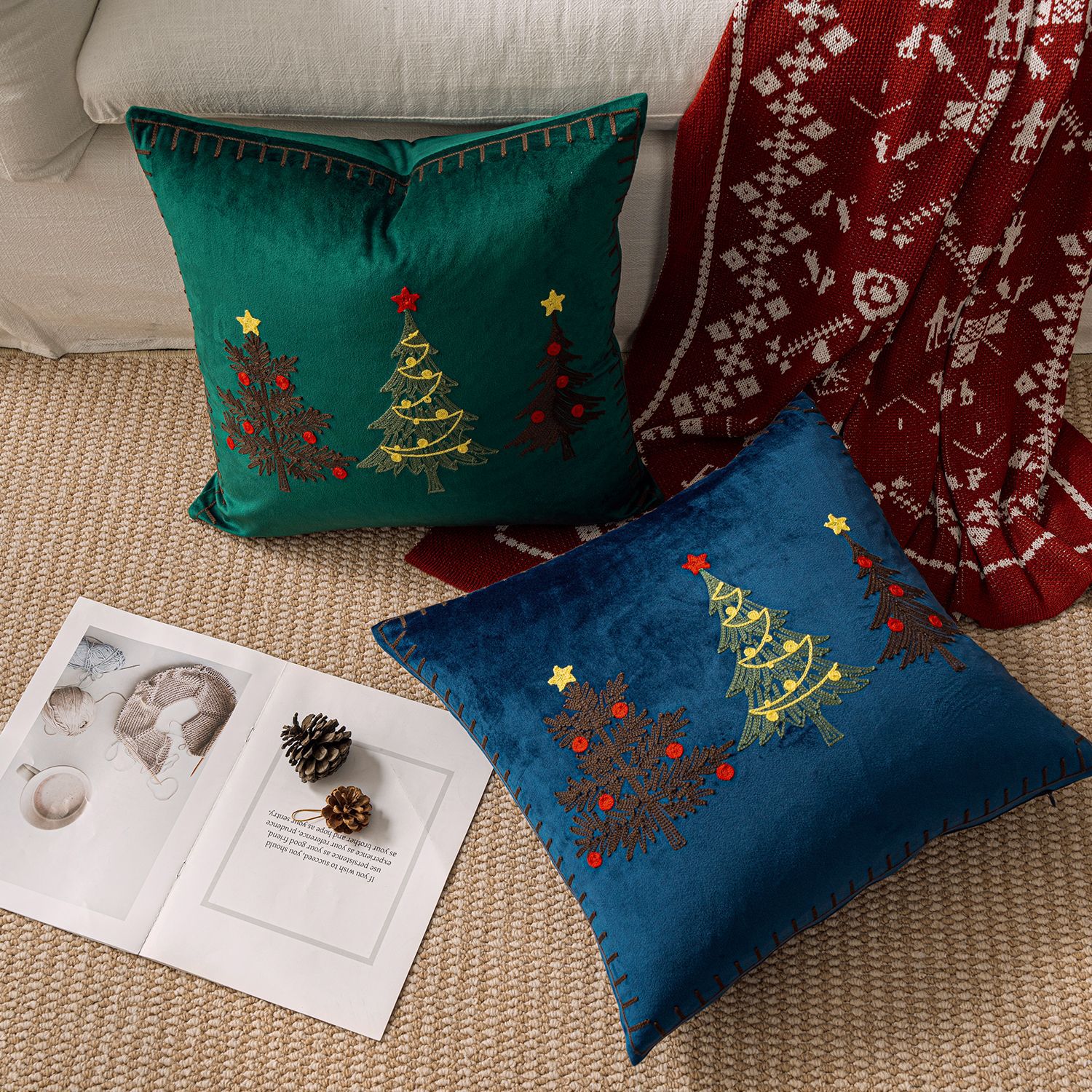 1pc Embroidery Cushion Cover C - огляд і ціна Embroidery Xmas Tree